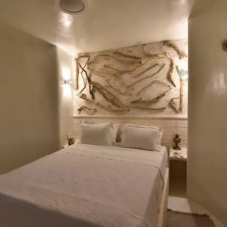 Milos Maison *